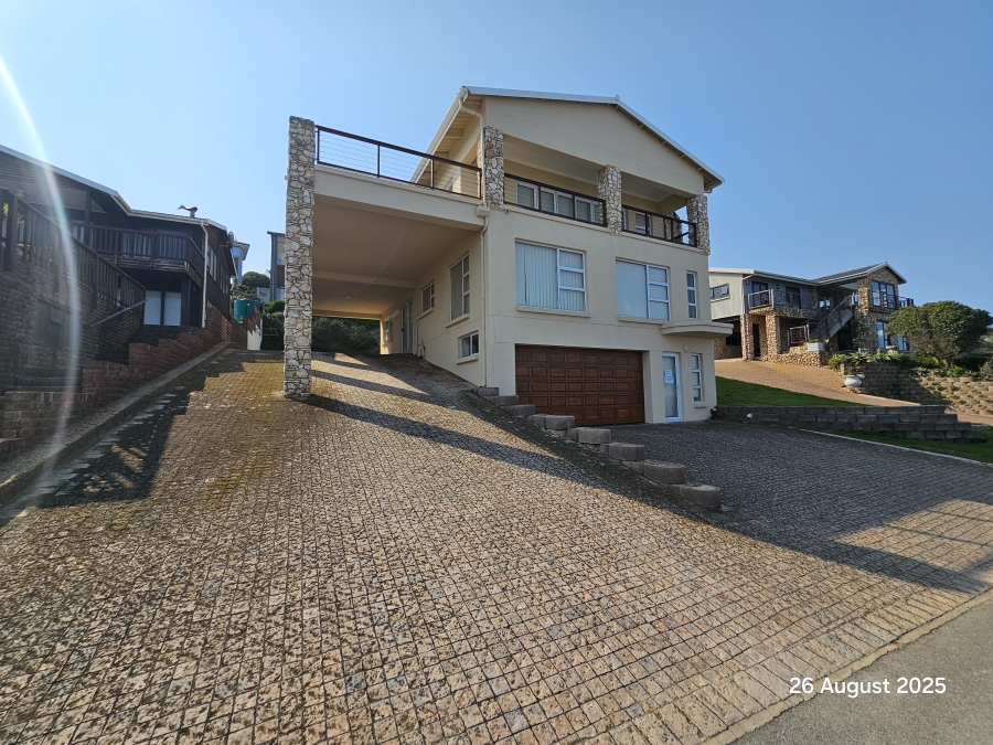 6 Bedroom Property for Sale in Jongensfontein Western Cape